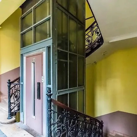 Dr. House Lägenhet Budapest